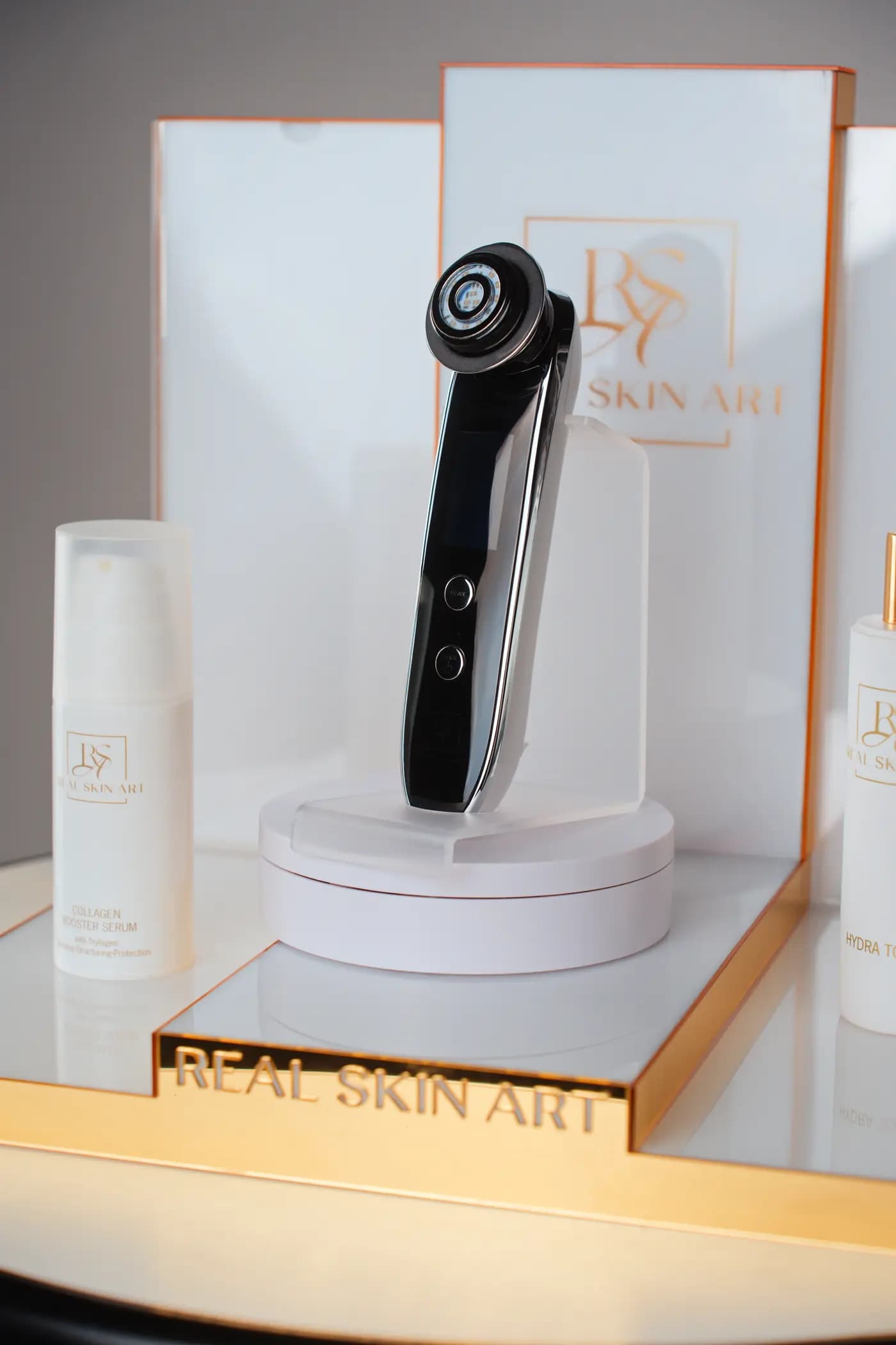 Skinéra